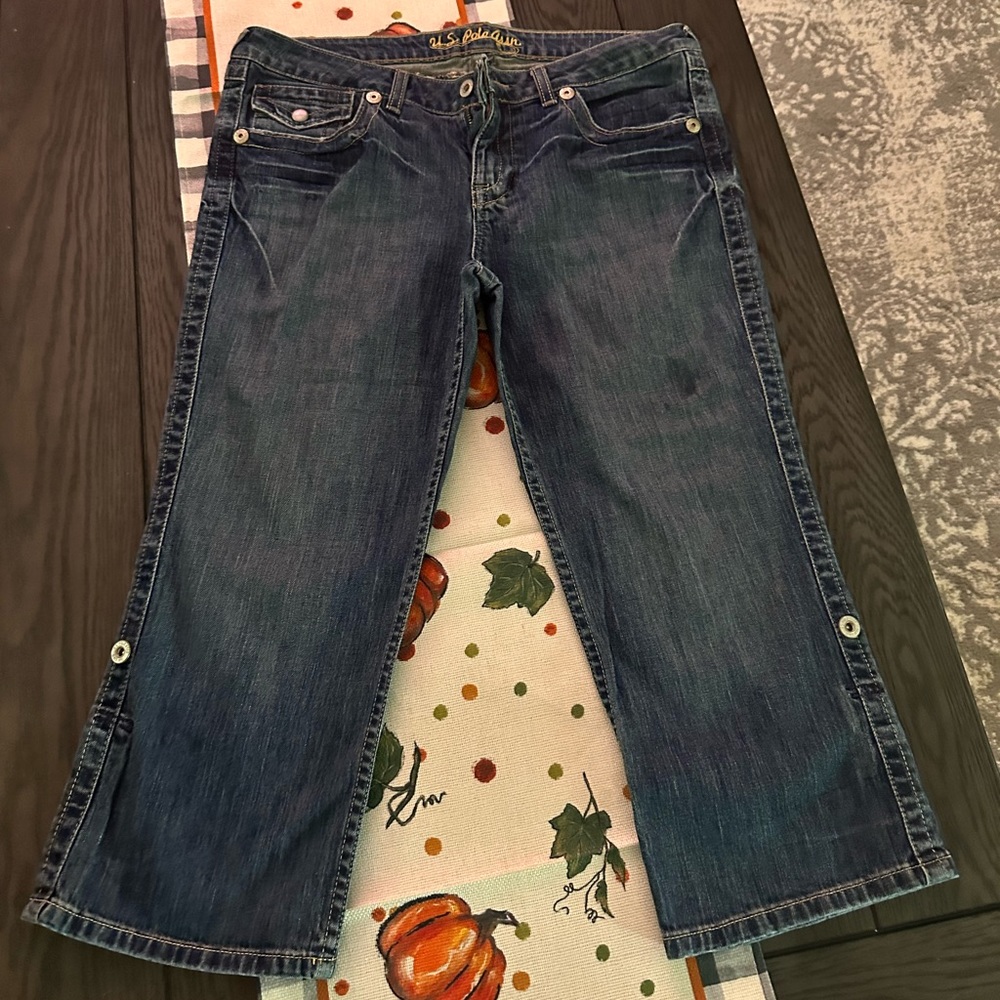Women’s vintage 13/14 US Polo Assn. capri jeans excellent condition